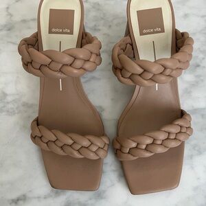 EUC Dolce Vita Tan Braided Heels 3.5” sz 8